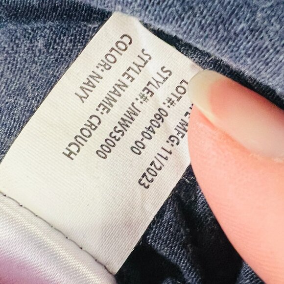 johnnie-O Crouch Hangin' Out Button Up Shirt Navy Blue Large NWOT Short Sleeve - Picture 9 of 10